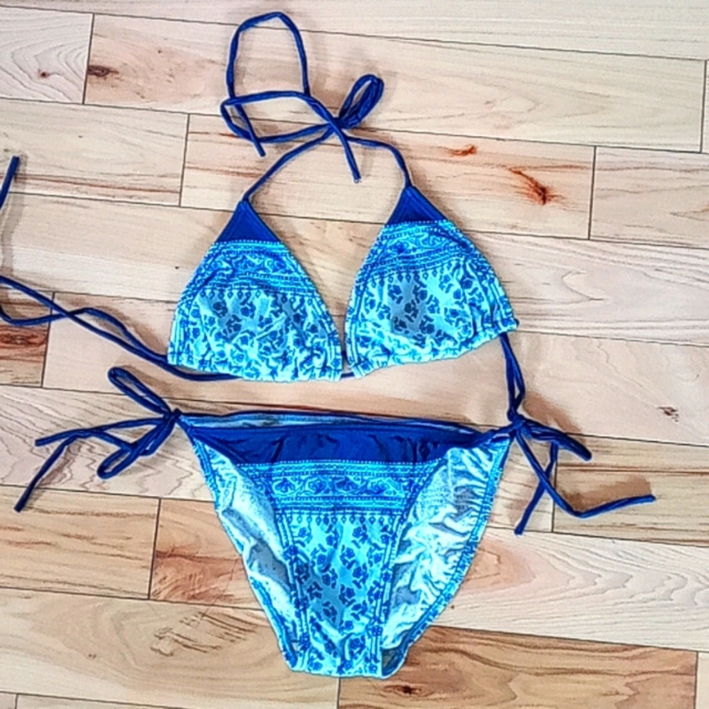 Ocean blue bikini set